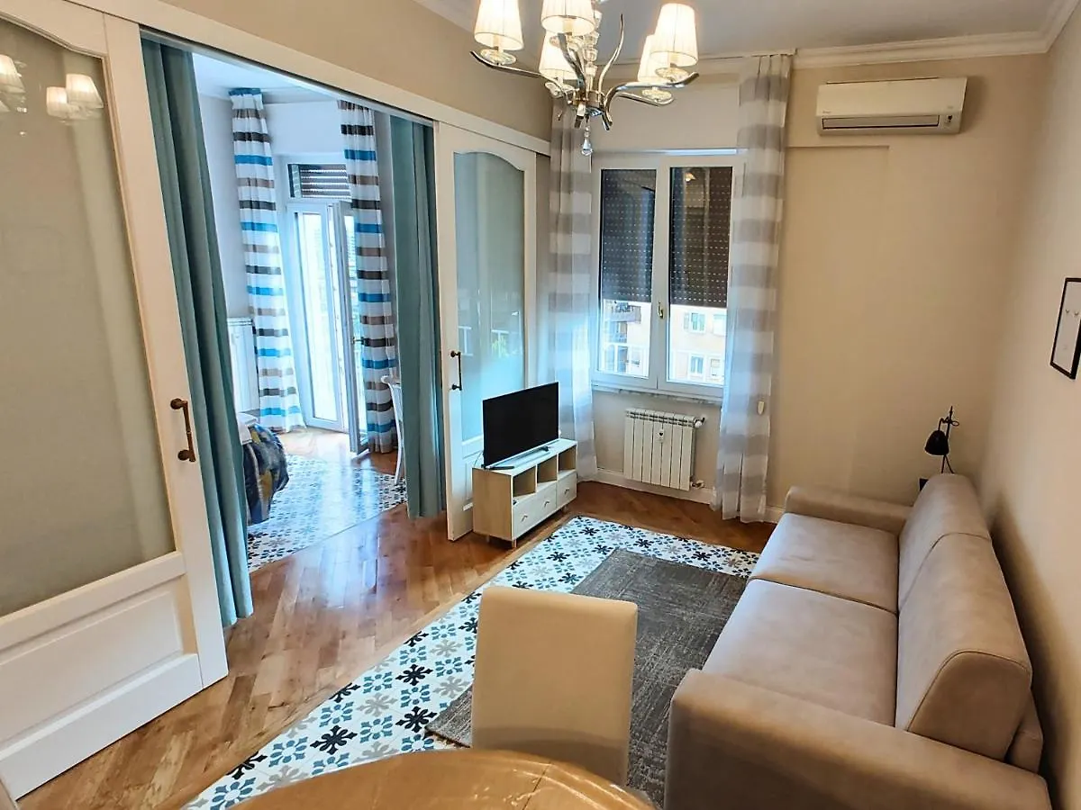 Luxury Apartment By Palazzo Senesi Roma Itália