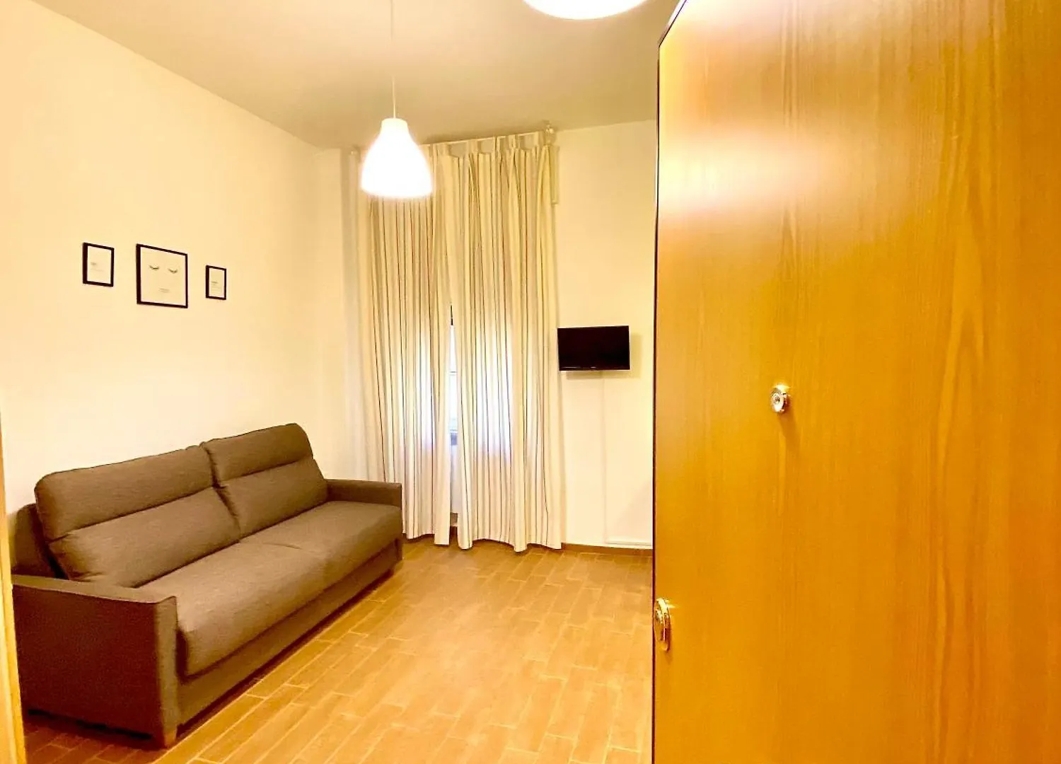 Luxury Apartment By Palazzo Senesi Roma